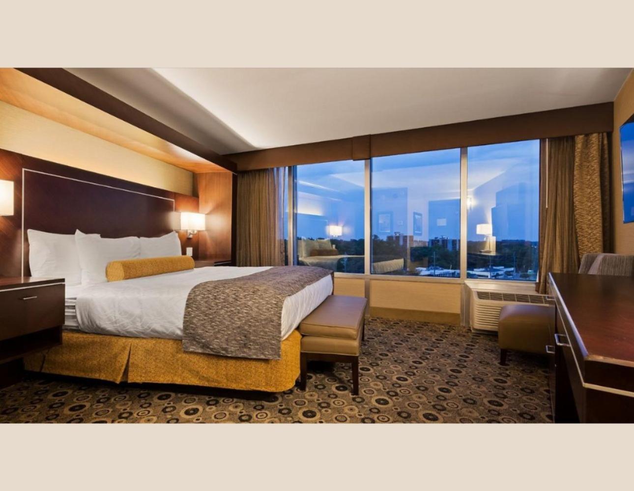 Radisson Hotel Southfield-Detroit Екстер'єр фото