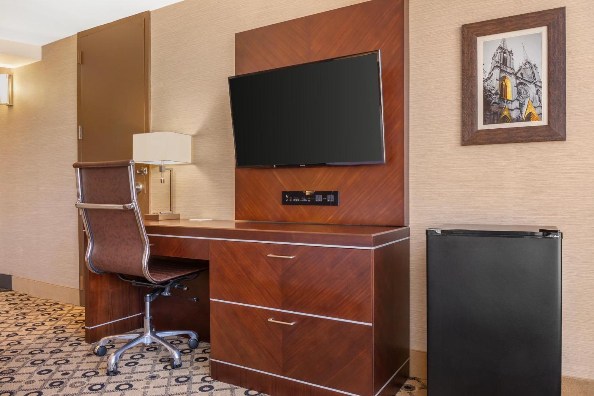 Radisson Hotel Southfield-Detroit Екстер'єр фото