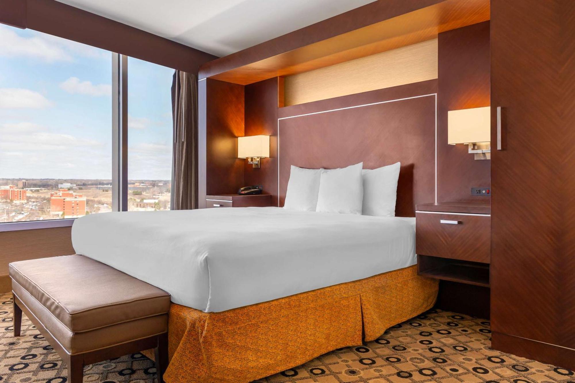 Radisson Hotel Southfield-Detroit Екстер'єр фото